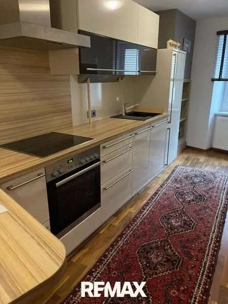 Küche in Wohnung mit 65m²