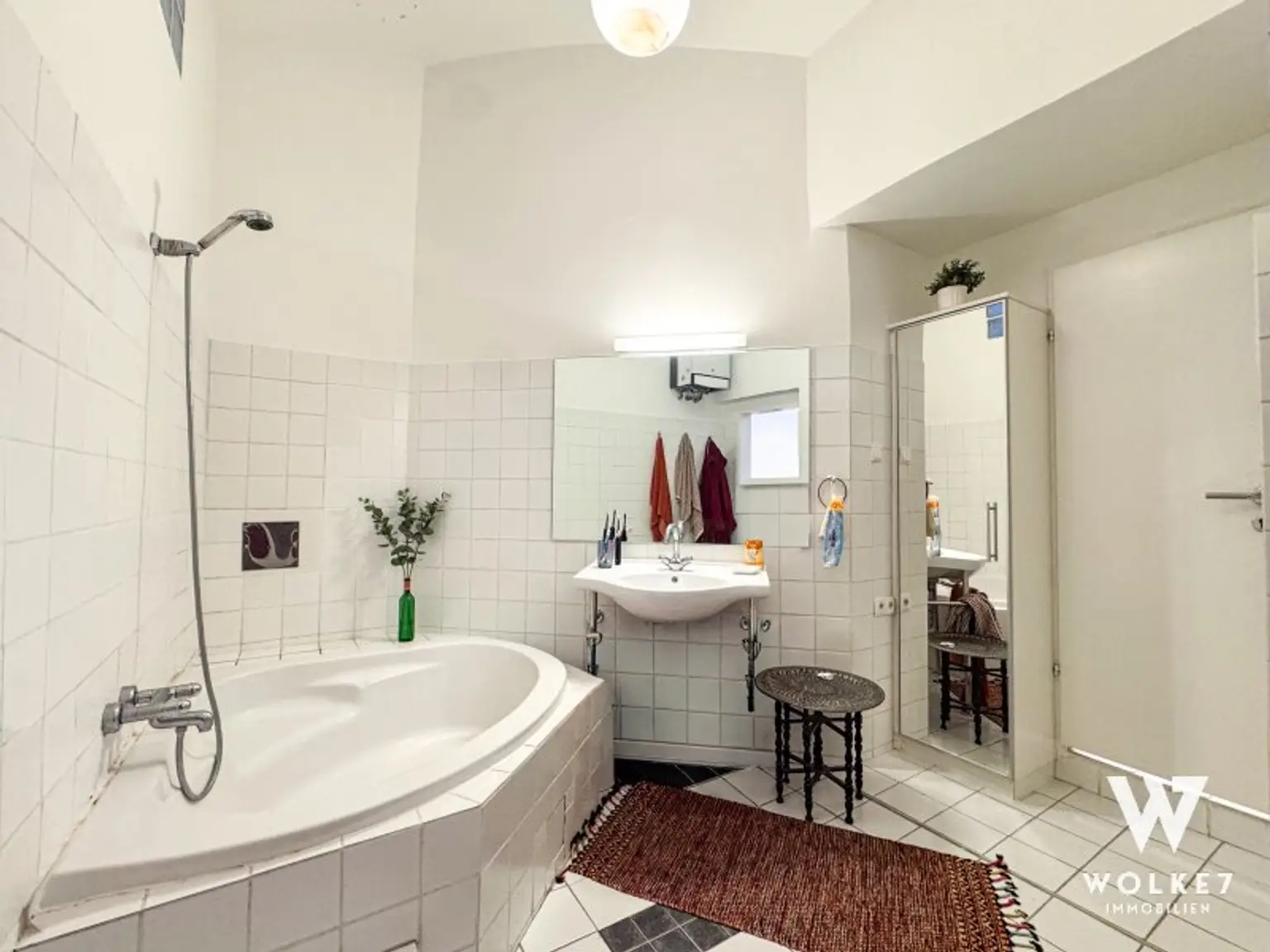 ++ Helle  2 Zimmer Wohnung in Wien 1040 ++ 62qm inkl. Lift