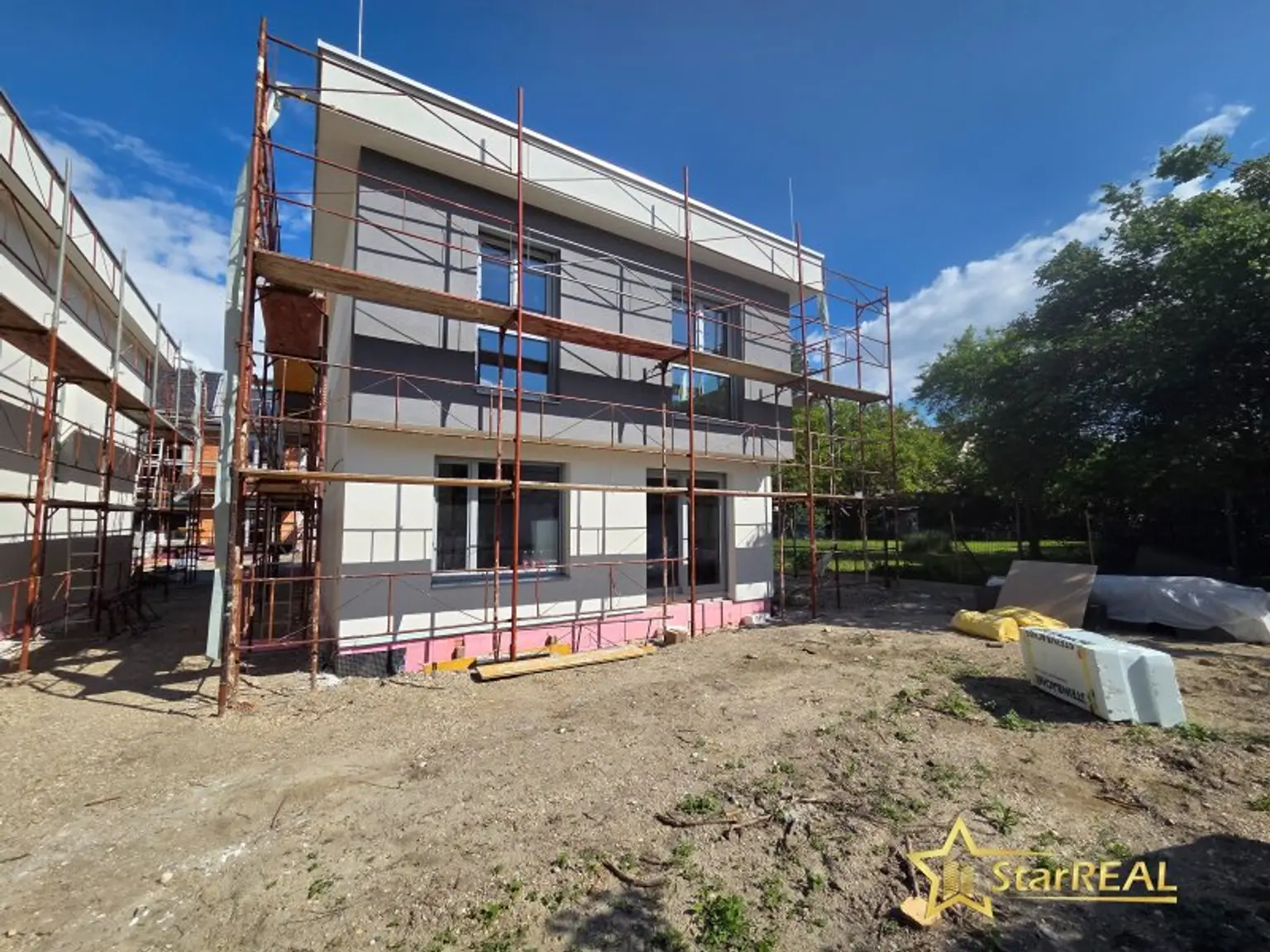 AKTION BIS 30.6.26! LETZTES FREIES HAUS! U2 ZU FUSS! TOLLE 210m² GARTEN. EINFAMILIENHAUS MIT KELLER. PROVISIONSFREI für den Käufer.