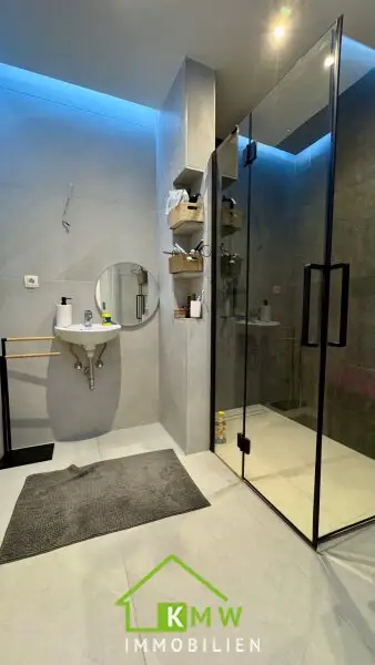 Grünblick: 3 Zimmer Eigentumswohnung mit Loggia in Ruhelage