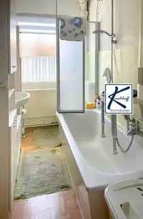 Bad Wohnung EG rechts