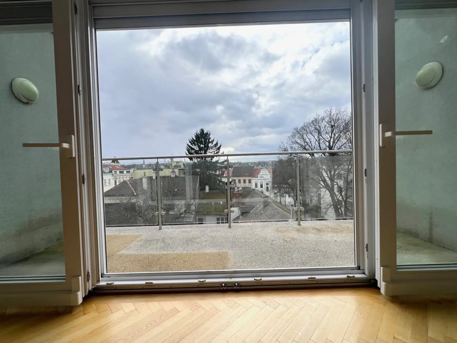 N | ++ NEU ++ SCHÖNE ZWEI  Zimmer mit TERRASSE - Altbau | Prima Service Immobilien