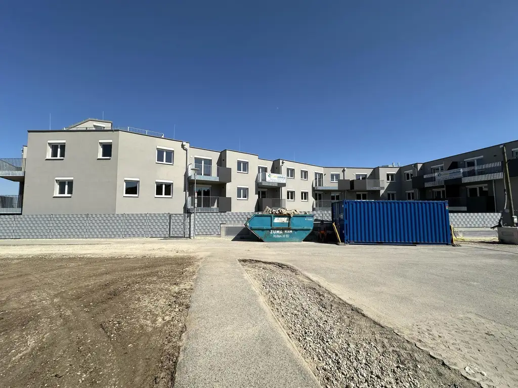2326 Lanzendorf, Ing. Karl Strycek-Straße 2