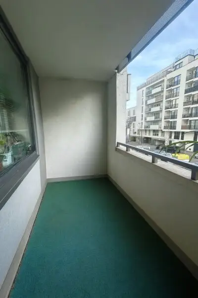 Bright 3-Room Apartment with Southeast-Facing Loggia in Prime Location – Near U1 Kagran & Donauzentrum