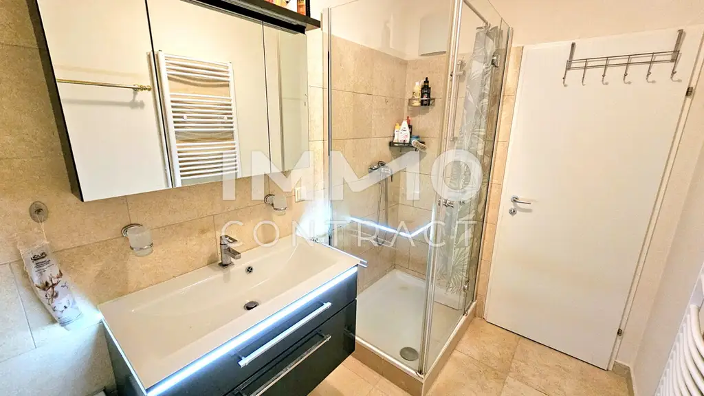 Jeden Tag Urlaubsfeeling: Exklusive 2-Zimmer-Wohnung mit großem Balkon & Seeblick