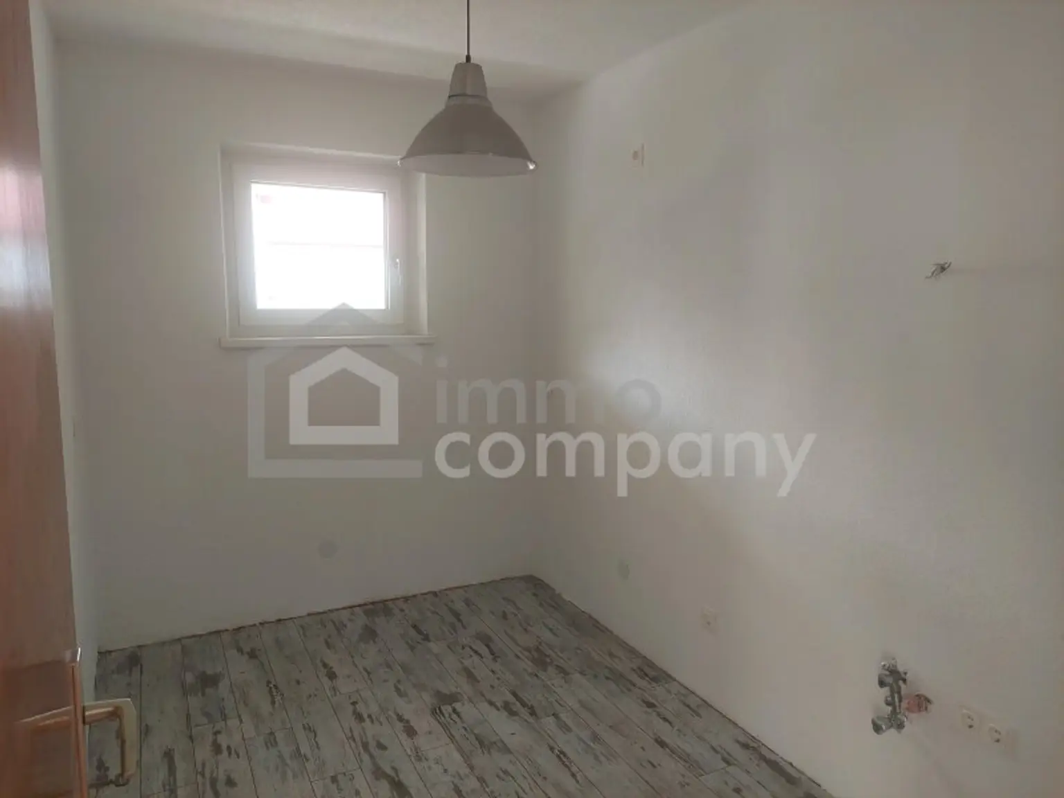 Gemütliche 3-Zimmer-Wohnung in Volders – Ihr neues Zuhause mit Balkon und Stellplatz!