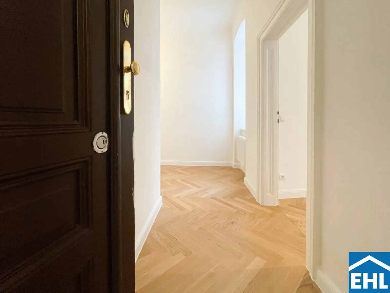 4 Zimmer-Altbautraum mit optionalem Balkon