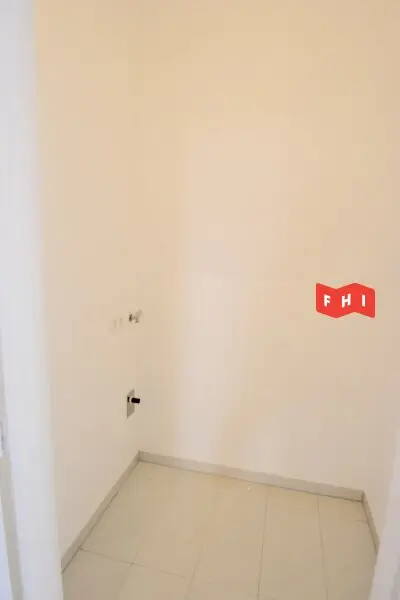 Unbefristete 4 Zimmer Stilaltbauwohnung Nähe Lycèe Francais & Palais Liechtenstein