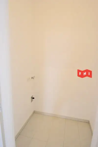 Unbefristete 4 Zimmer Stilaltbauwohnung Nähe Lycèe Francais & Palais Liechtenstein