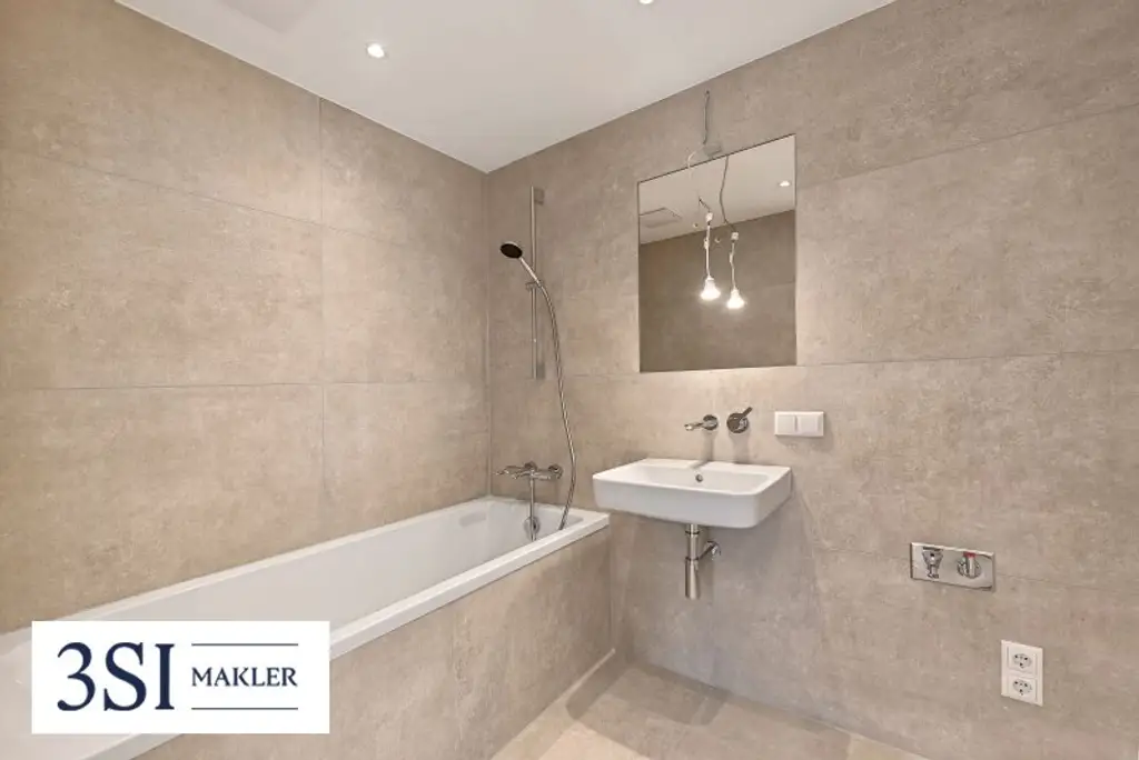 The Temptation: Modern und hochwertige Dachgeschosswohnung mit weitläufiger Terrasse - Nähe Kutschkermarkt