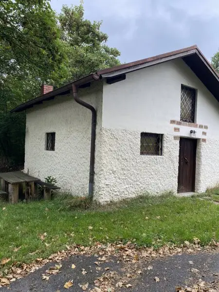 Idyllisches Kleinhaus mit Gewölbekeller in Neudorf im Weinviertel