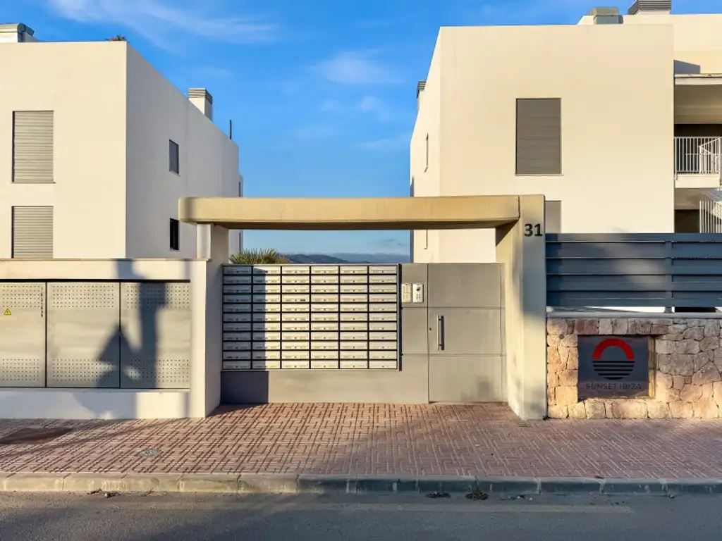 Luxus-Apartment direkt am Strand auf Ibiza