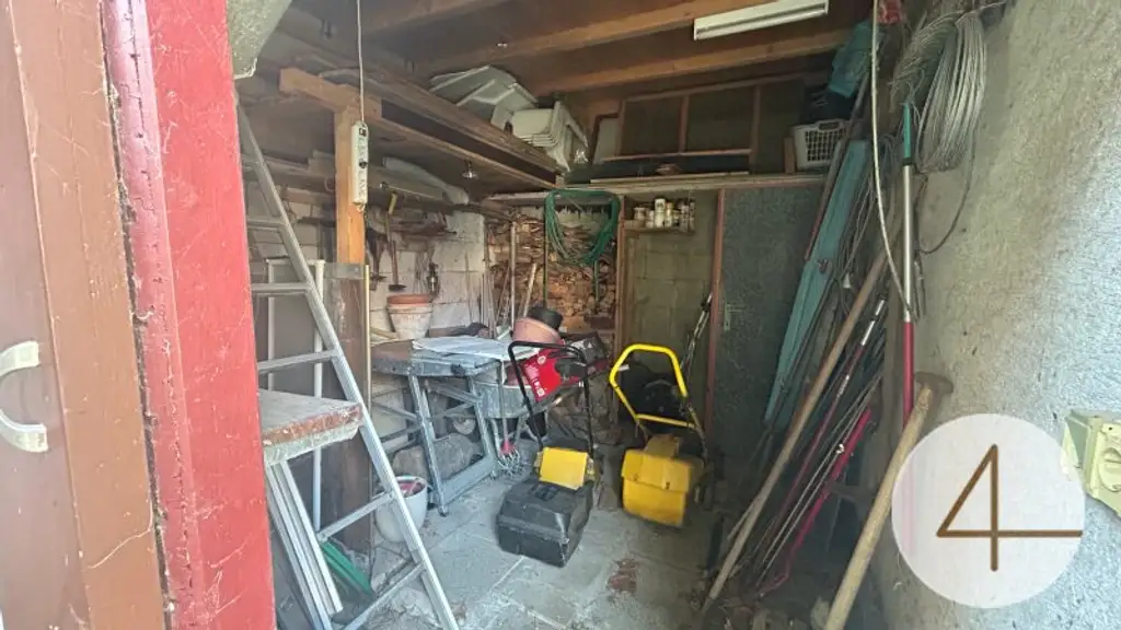 Großzügiger Bungalow mit Wintergarten und Garage im Herzen von Deutsch Wagram