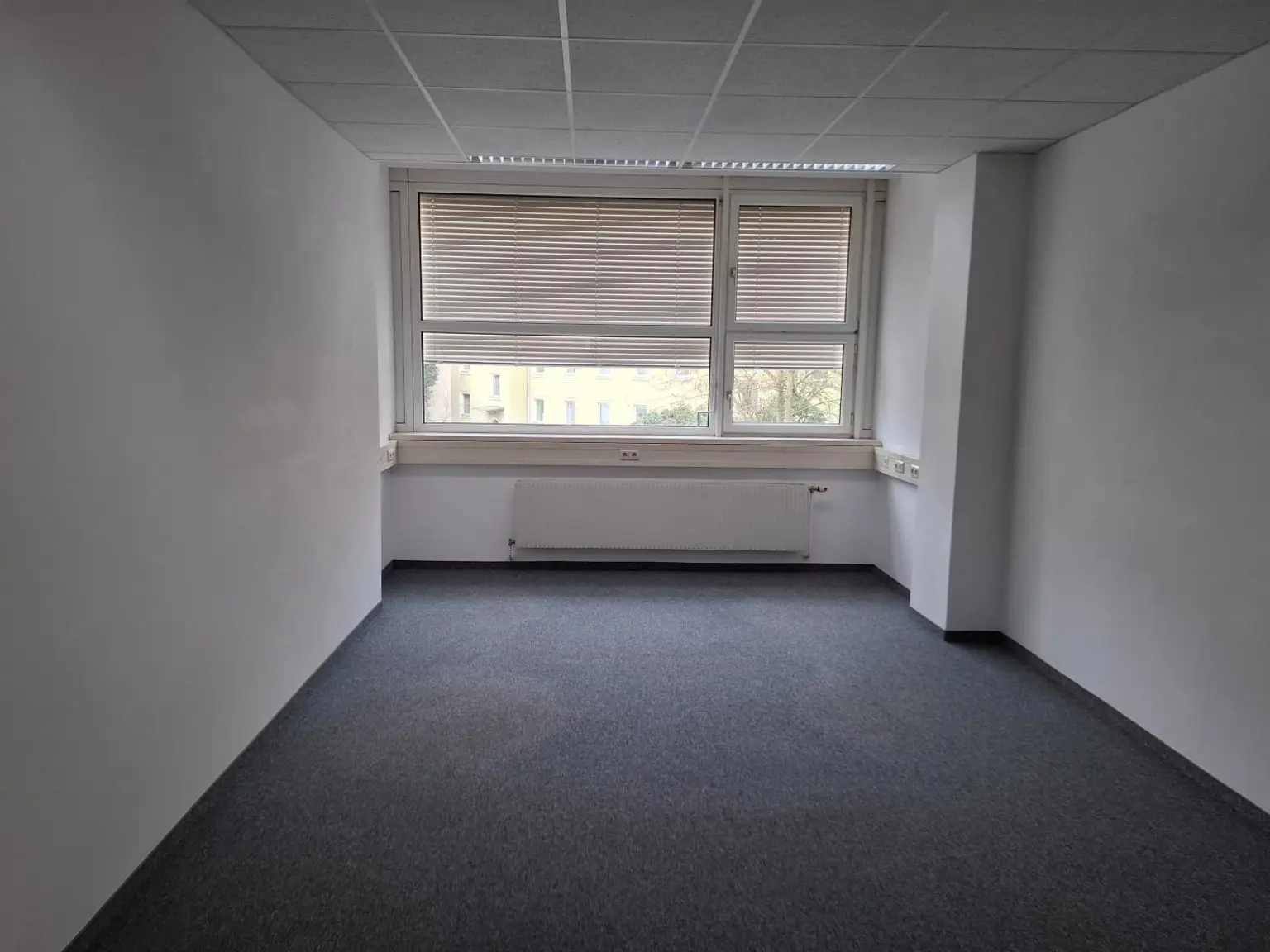 Büro 9 (1)