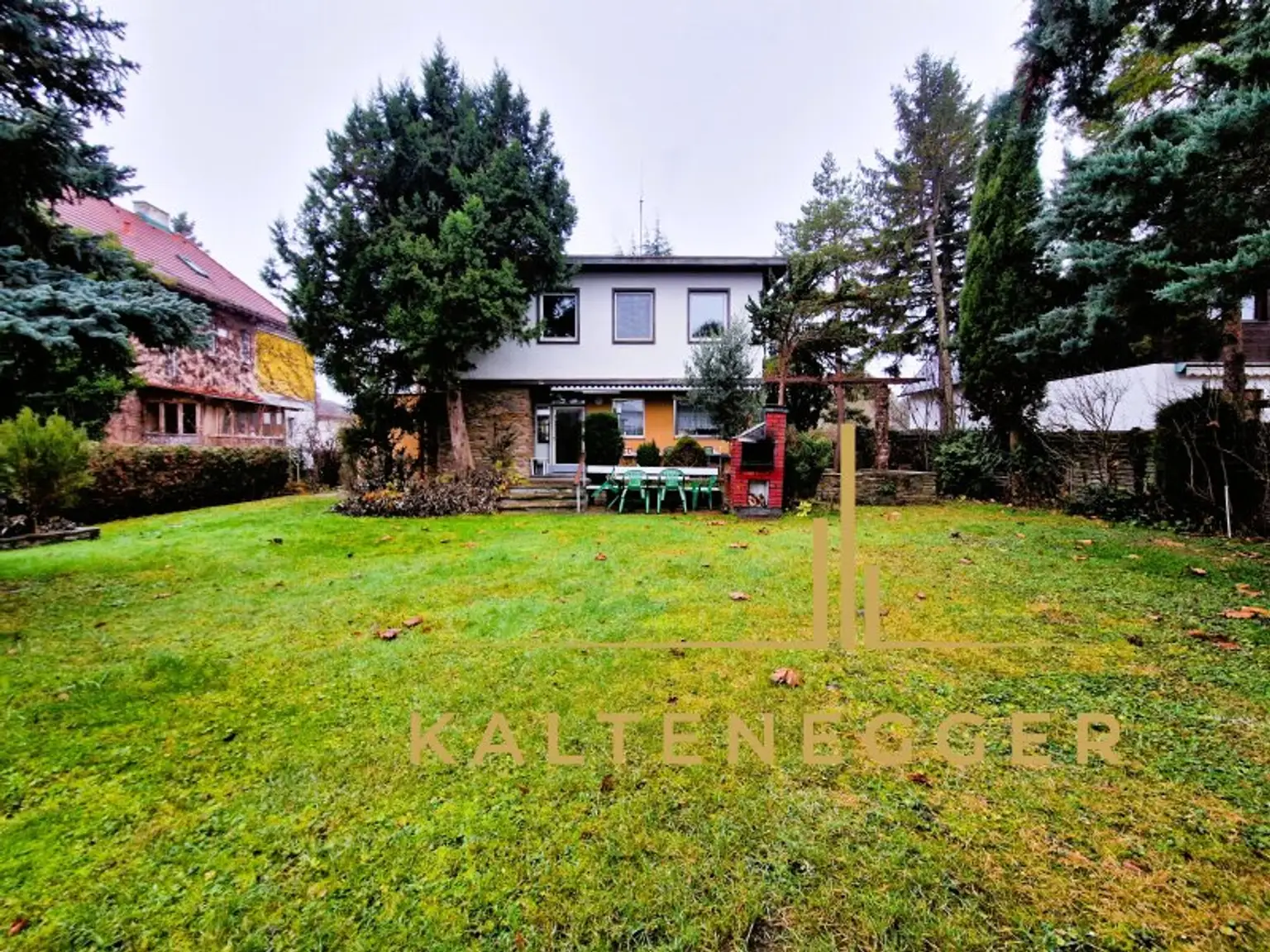 Haus + Garten Hinteransicht