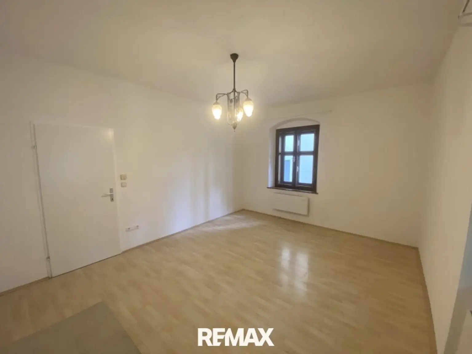 6 Wohnzimmer c