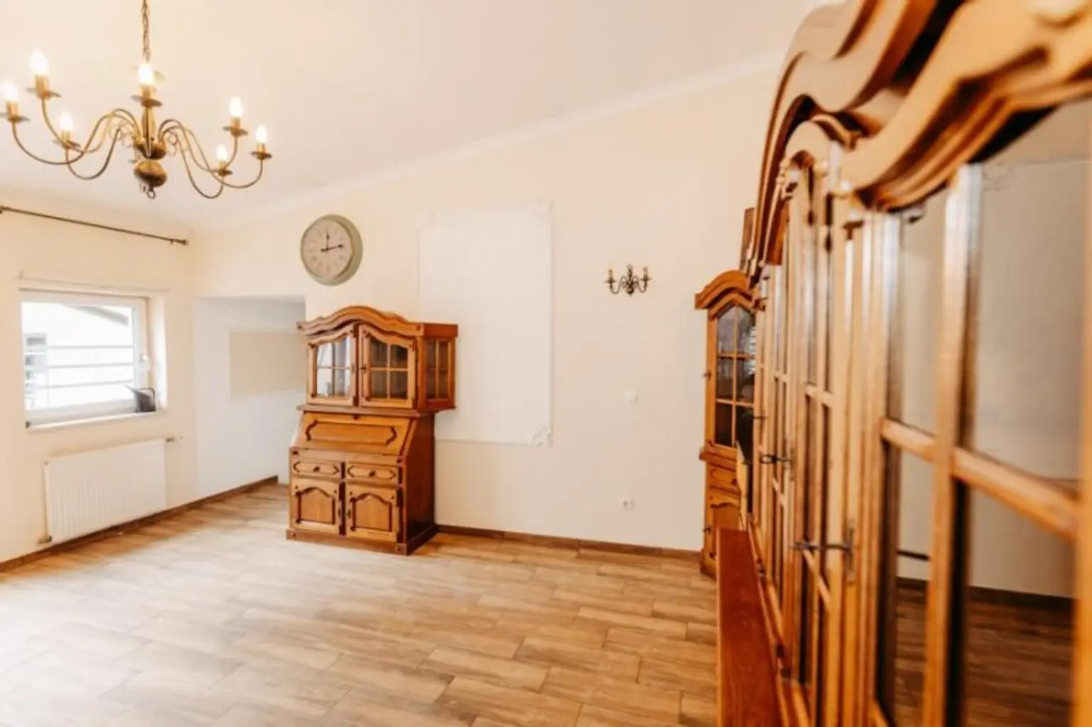 Gepflegtes, neu revitalisiertes  und liebevoll erhaltenes Landhaus. Natur, Sonne, Ruhe,  Seelenheil.