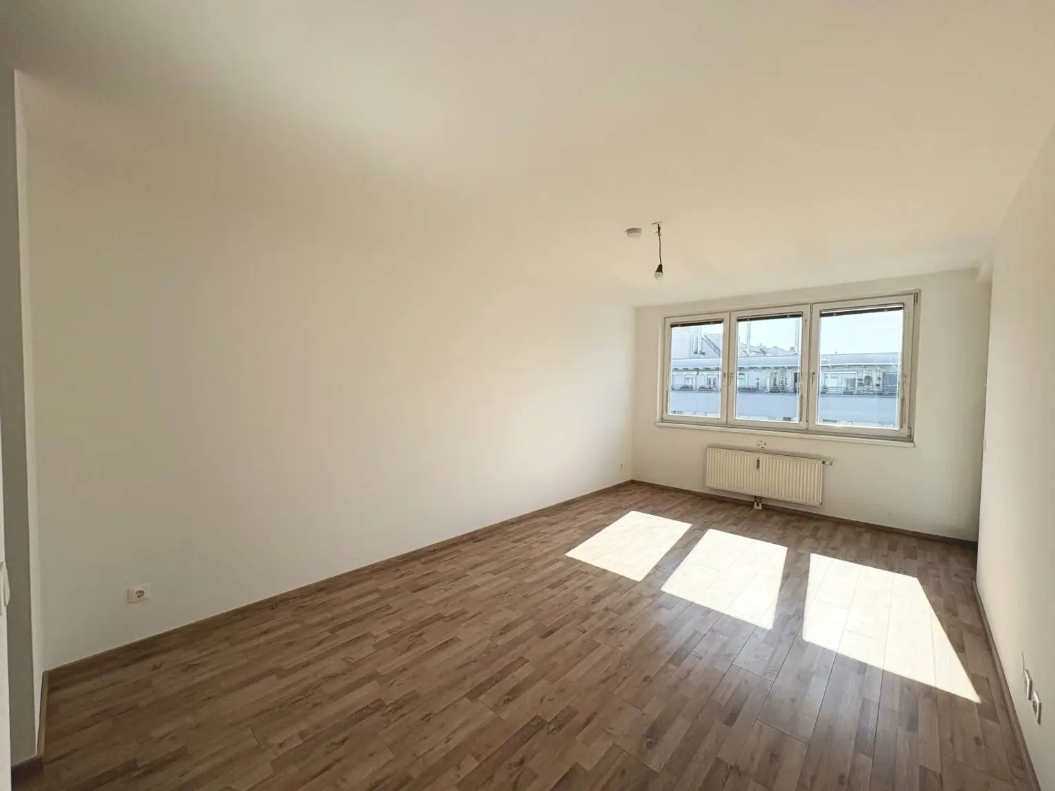 Gefördert und unbefristet - 2 Zimmer Loggiawohnung - 
Nähe Donau und U2 - FINANZIERUNGSBEITRAG