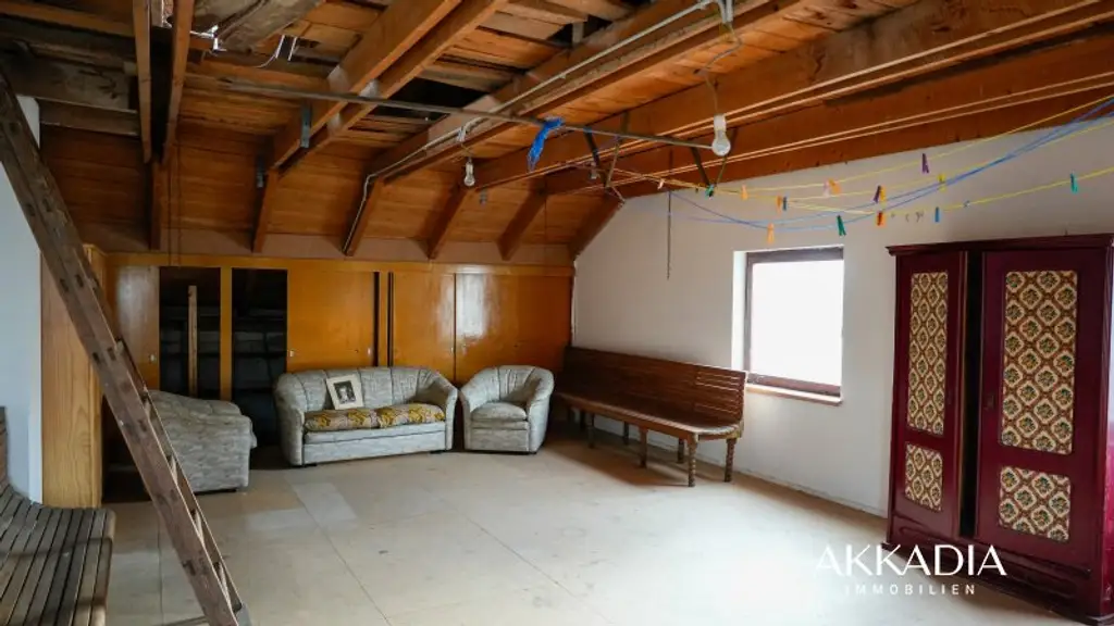 Einfamilienhaus mit viel Potenzial in ruhiger Lage von Pfaffstätten