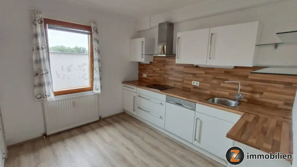 Oberwart: Helle 3-Zimmer-Wohnung mit Balkon