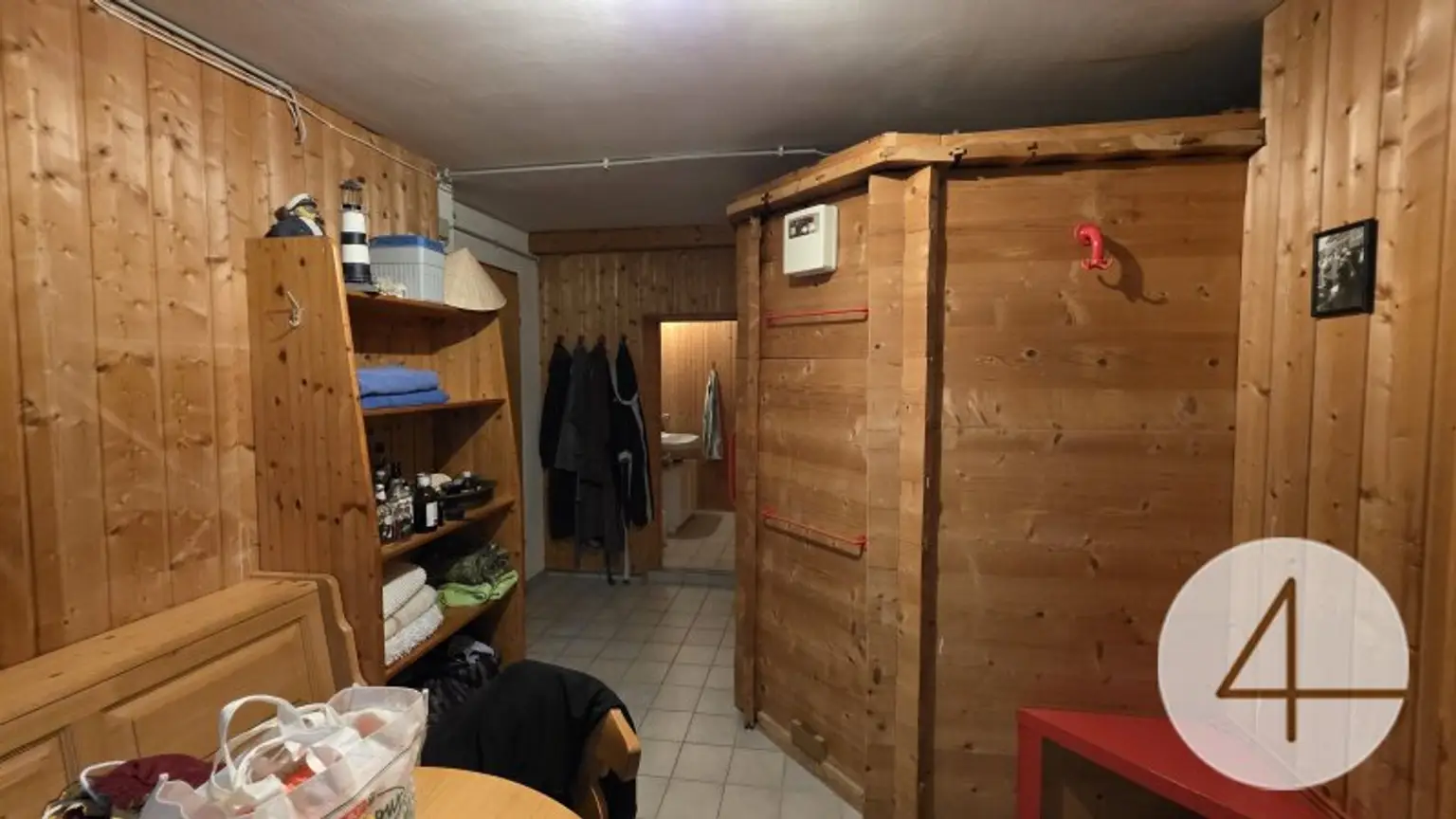 Exklusives Wohnhaus mit Pool, PV-Anlage & Traumgarten!