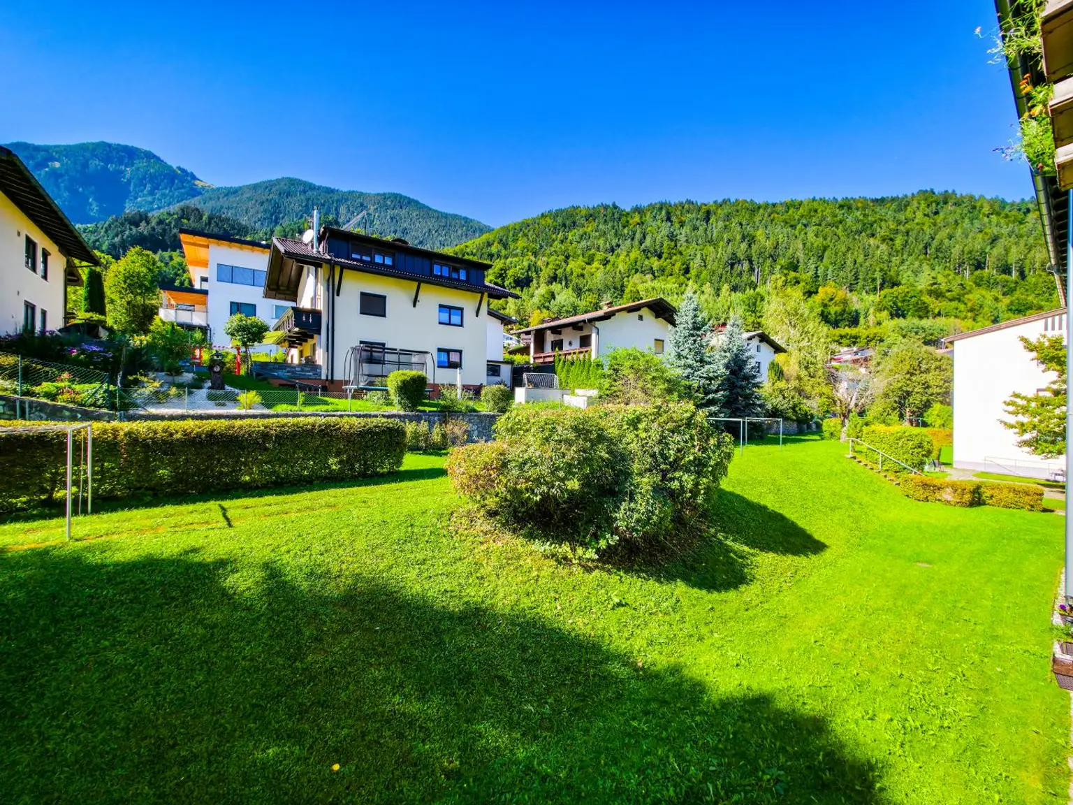 Gepflegte 2-Zimmer-Wohnung mit herrlichem Balkon in Aussichtslage in Fiecht!