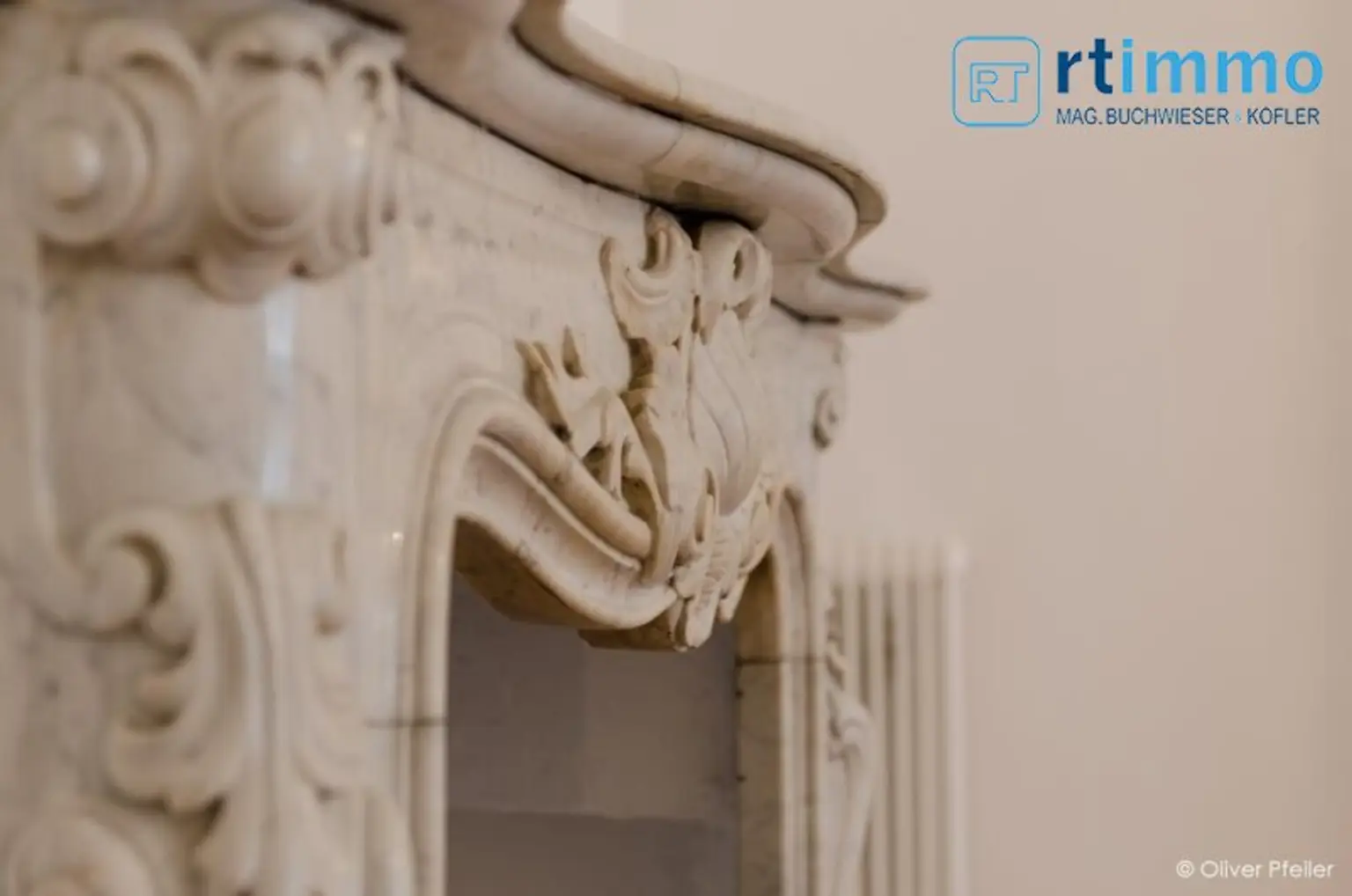 REPRÄSENTATIVE KLASSISCHE BEL ETAGE WOHNUNG IM BOTSCHAFTSVIERTEL