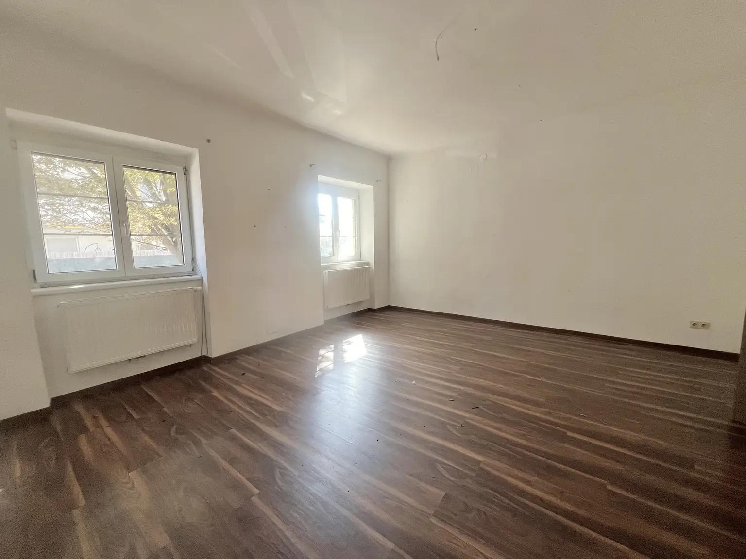 Mehrfamilienhaus mit Garten