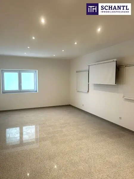 Seminarraum oder doch Kleinwohnung?  Modernes Badezimmer und ein Abstellraum - in Reiteregg Gemeinde Sankt Bartholomä
