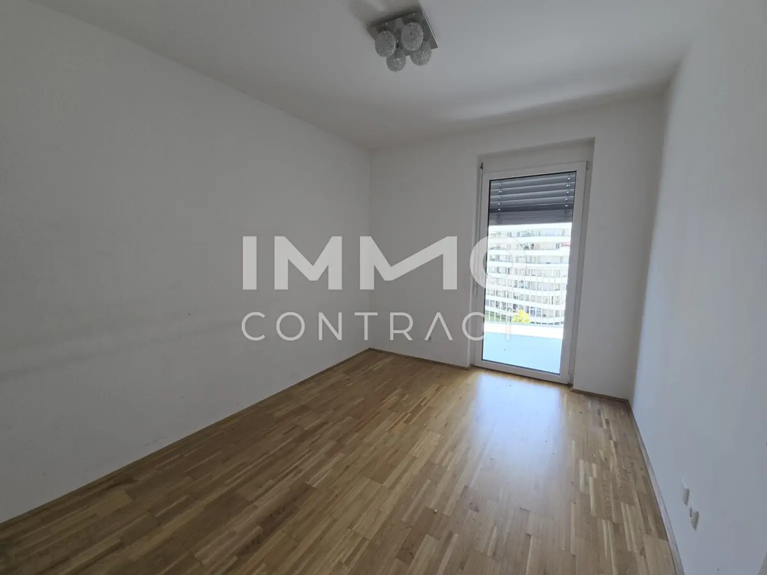 STRASSGANGER Straße 380c : Freundliche 3 Zimmer- Wohnung mit großem Balkon - Straßganger Straße 380 c - Top 33c