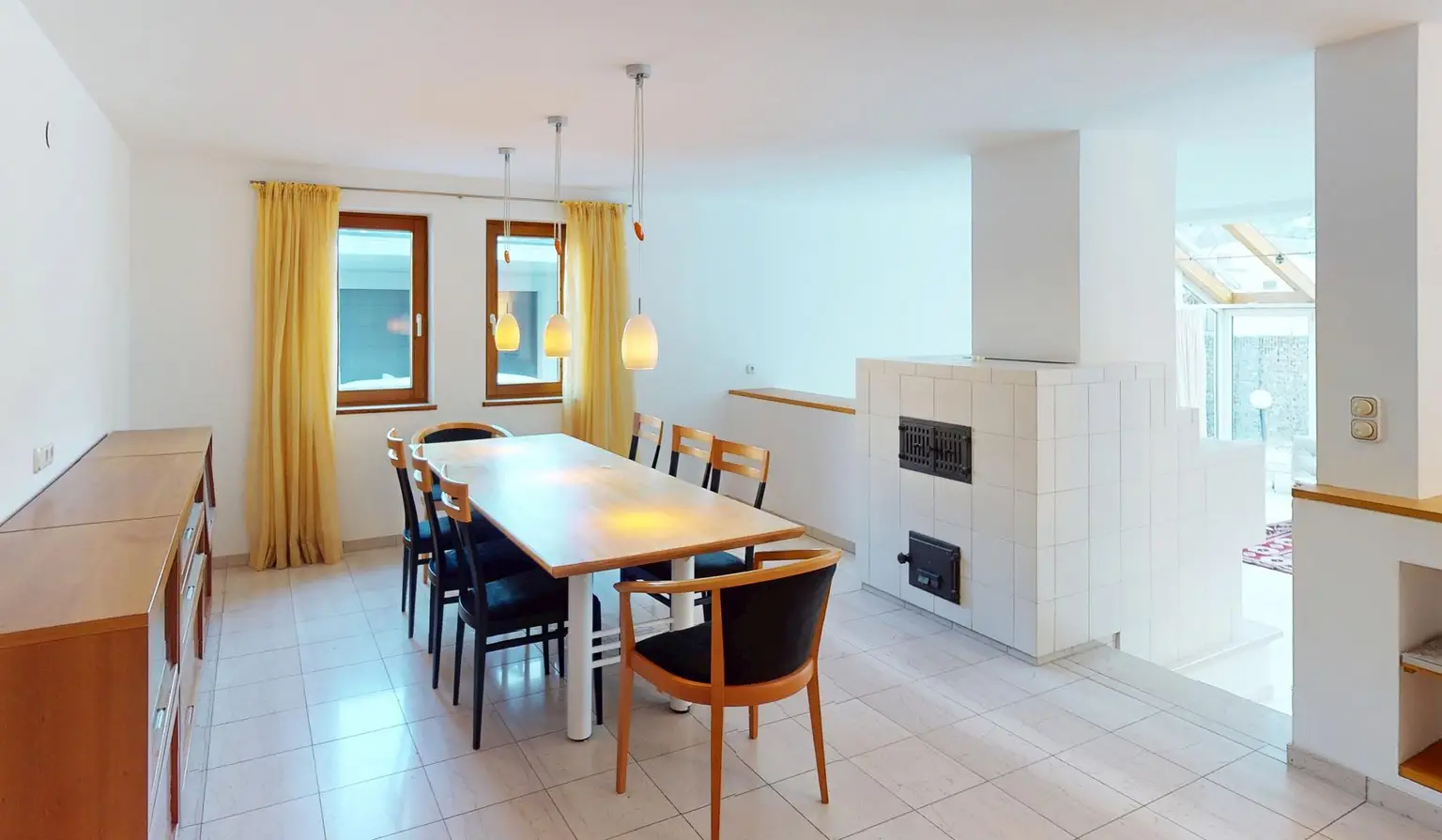 Zams - Haus - Essbereich