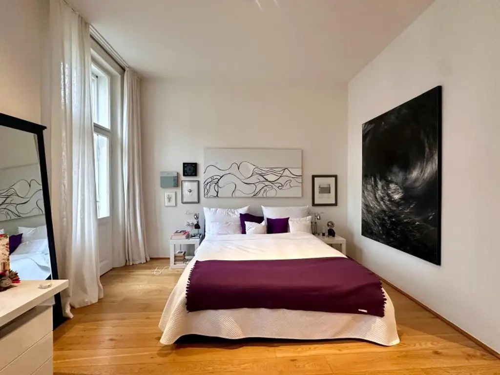 Modern revitalisiertes Altbaujuwel mit Balkon und Grünblick