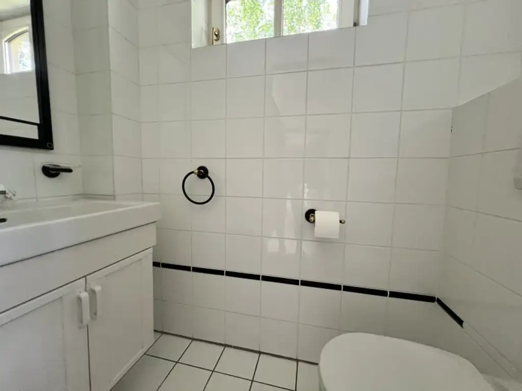 Rarität (!) Großzügige Villa in Badener Bestlage am Mitterberg mit prächtigem Garten - zentrumsnahe (!)