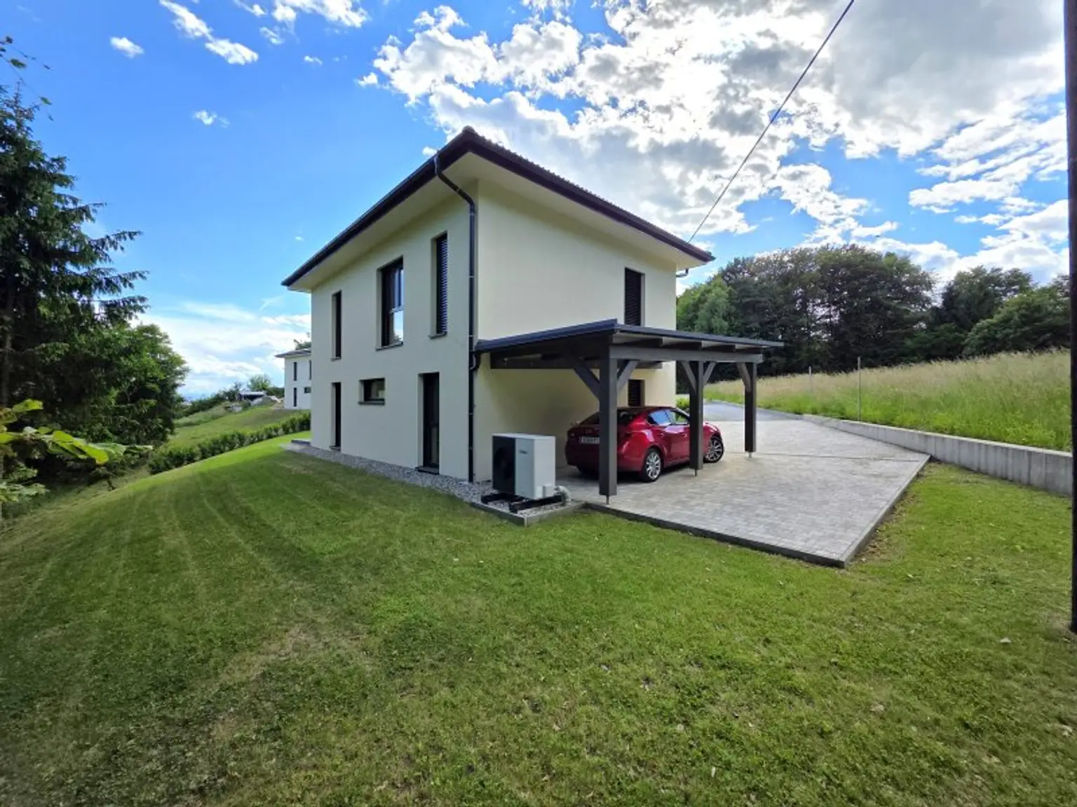 NEU! Modernes Einfamilienhaus mit Grünblick!