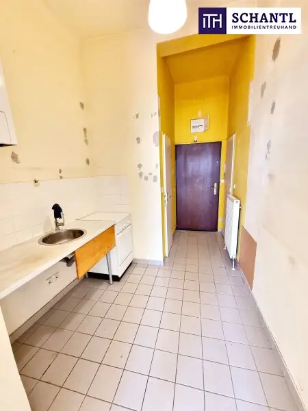 Ein Zuhause, das nach Ihrer Handschrift verlangt! Entzückende Altbauwohnung mit Sanierungsbedarf + Traumhaft schönes Haus + Perfekte Infrastruktur und Anbindung! Jetzt zugreifen!