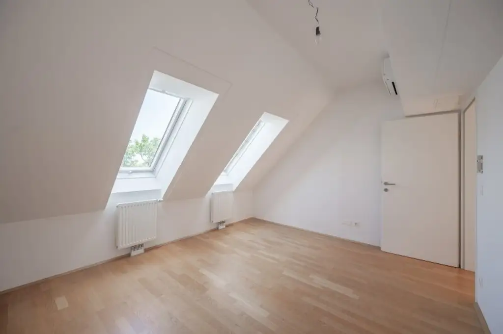 ++NEU++ Fantastisch aufgeteilte 4 Zimmer DG-Wohnung in absoluter Bestlage des 09. Bezirks - Viktor Frankl Park / Mariannengasse. +++ Dachterrasse! ++++