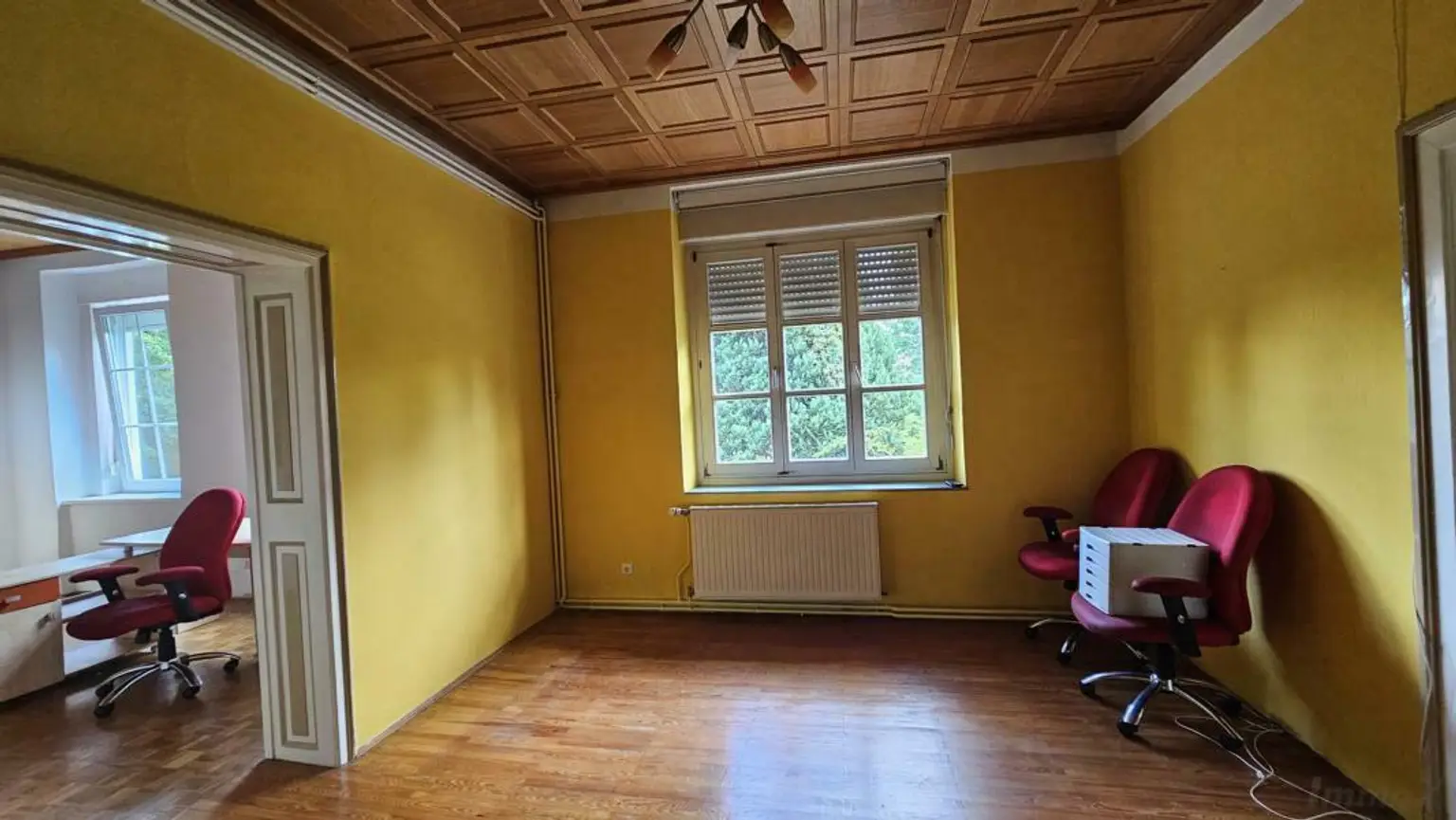**Villa mit Türmchen in bester Lage  ** 2 Wohneinheiten ** parkähnlicher Garten **2 Parzellen **