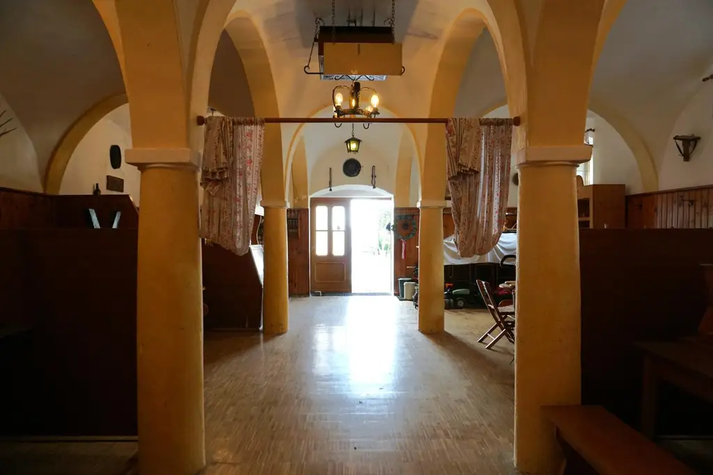 Großzügiges Objekt mit vielfältigen Nutzungsmöglichkeiten - Ca. 100m2