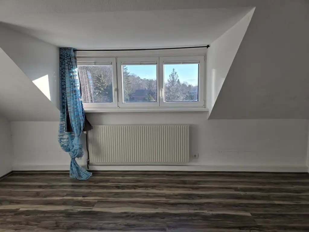 NEUER PREIS: 1875 m² großes GRUNDSTÜCK - DIREKT am Fuße des BISAMBERG - WESTAUSRICHTUNG