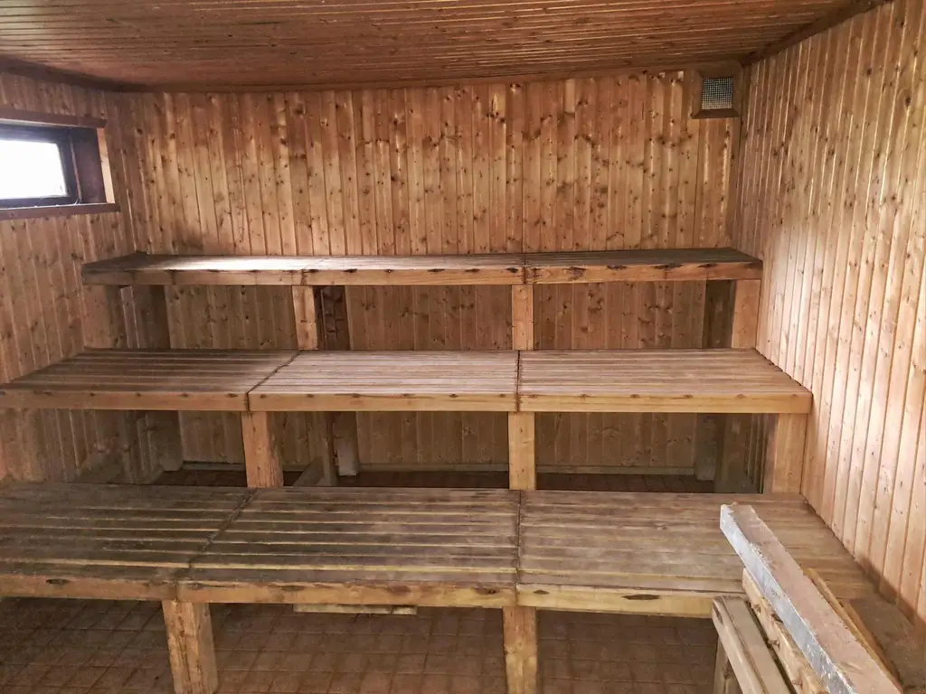 IMMOBILIE IM DORNRÖSCHENSCHLAF