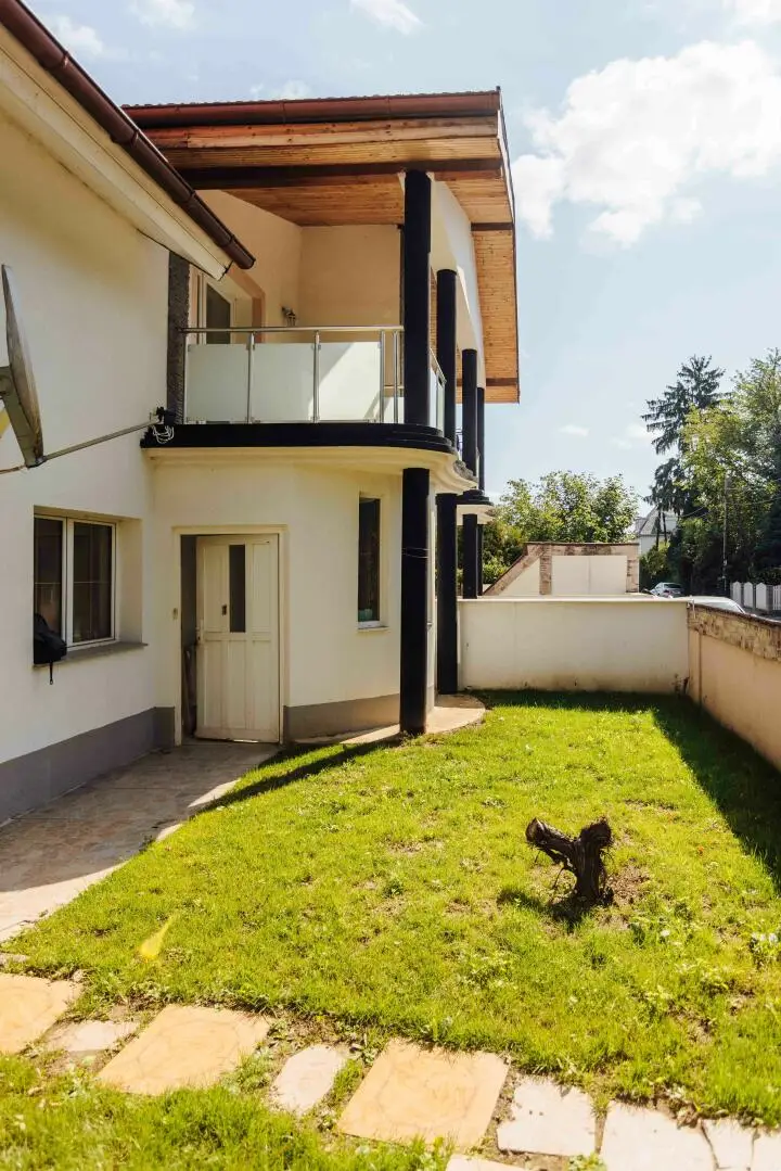 Charmantes Mehrfamilienhaus in der Laboratoriumstraße - mit ca. 85 m² Garten