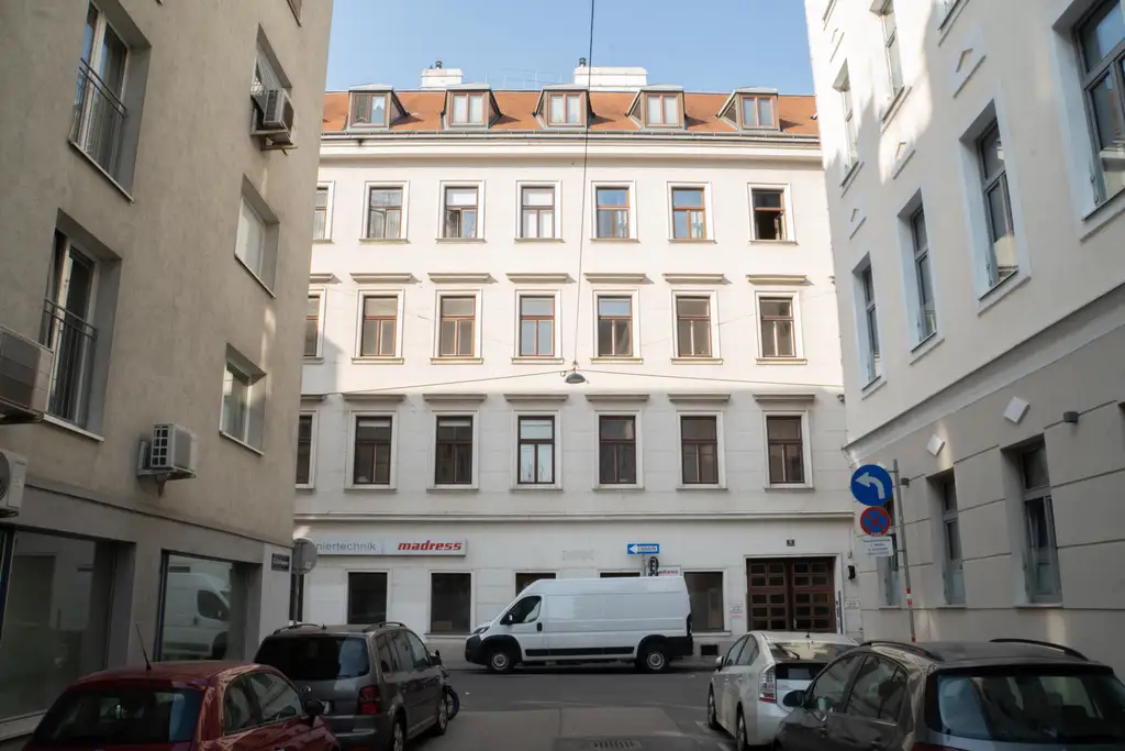 Praterstraße - Hochwertig ausgestattete und zentral begehbare Wohnung in Bestlage des 2. Bezirks