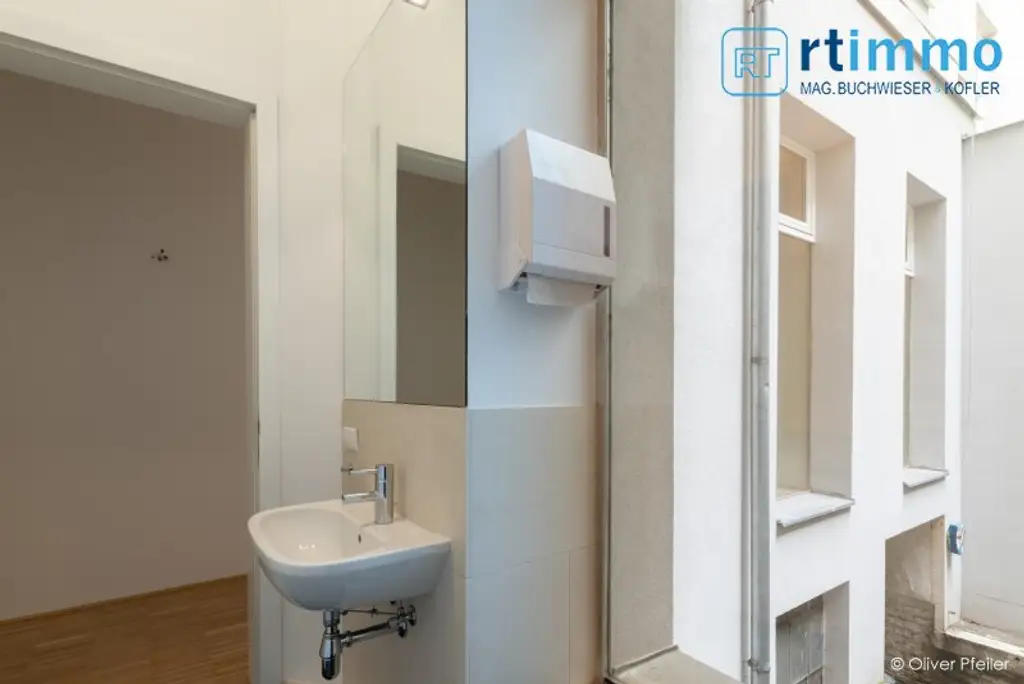 GROSSES BÜRO MIT TERRASSE UNBEFRISTET ZU VERMIETEN