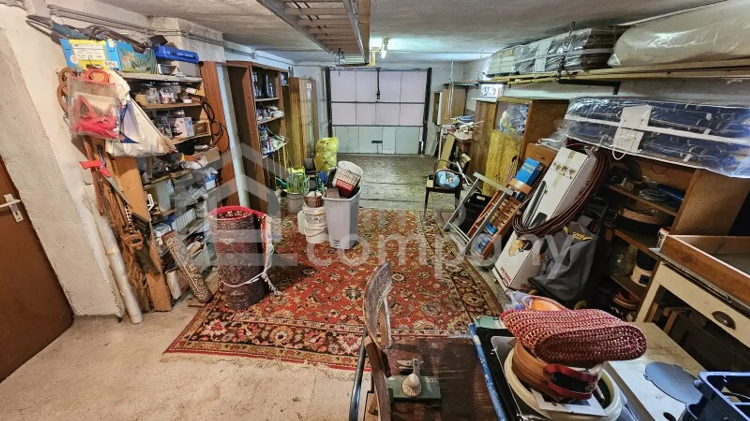 Renovierungsbedürftiges Haus mit idyllischen, großen Garten in Sommerein zu verkaufen!