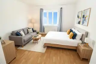 Wohn- und Schlafbereich: KI generierte Einrichtung