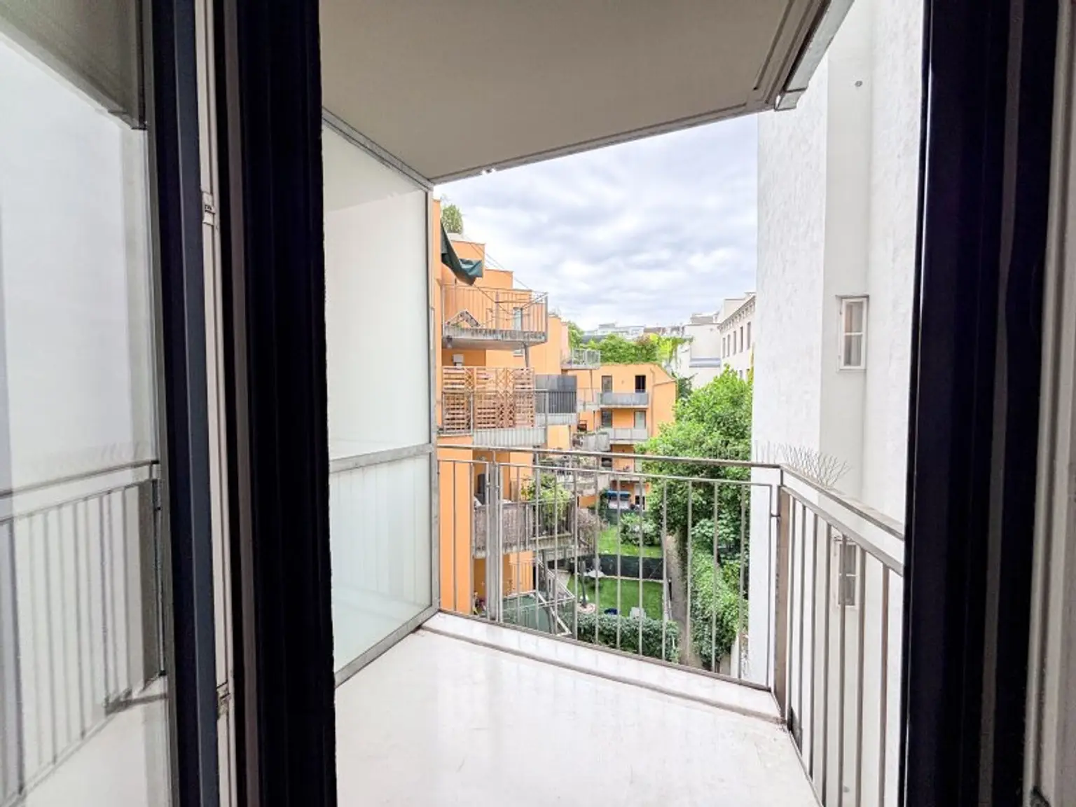 NEUBAUWOHNUNG mit BALKON+GARAGE, Nähe Kircheng./Mariahilfer Str.