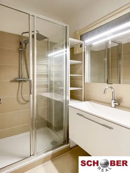 *U4-Friedensbrücke*  2 getrennt begehbare Zimmer