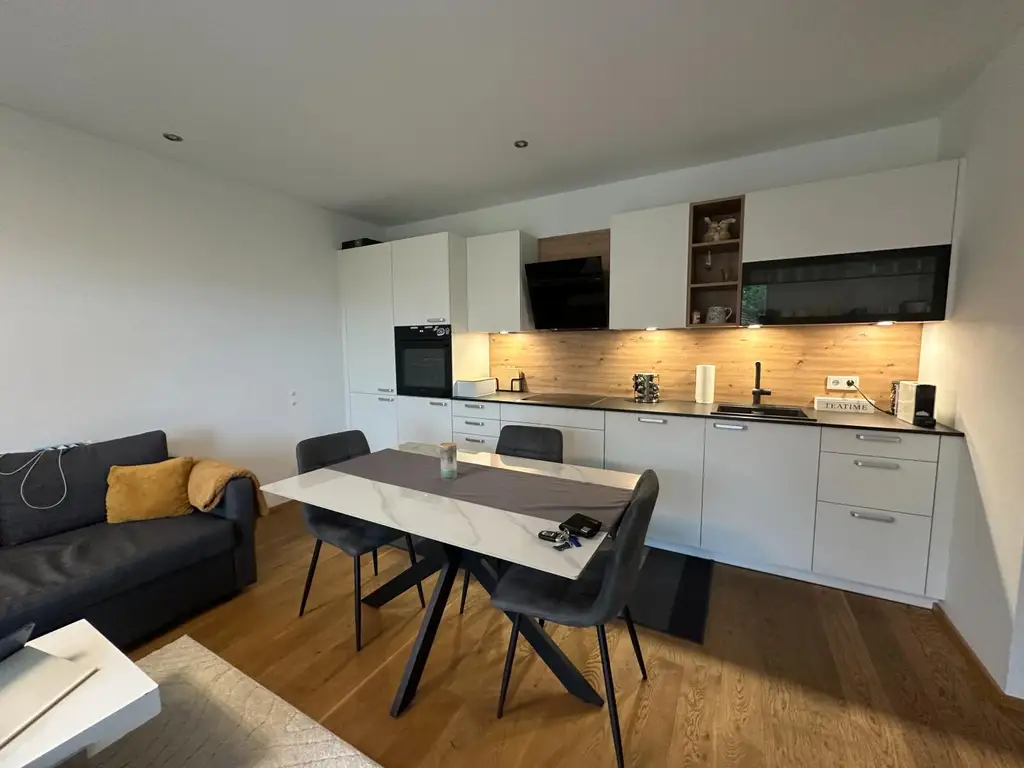 vermietete Anlegerwohnung 2-Zimmer-Wohnung - Top 8 provisionsfrei