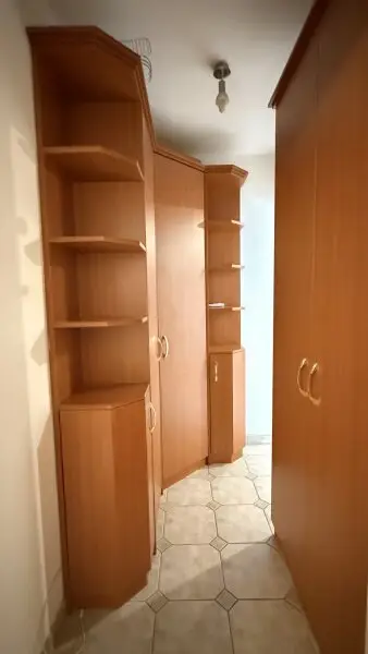 Teilmöblierte 3 Zimmer mit Klima und verglaster Loggia ***** spektakulärer Weitblick + optionaler Garagenstellplatz *****