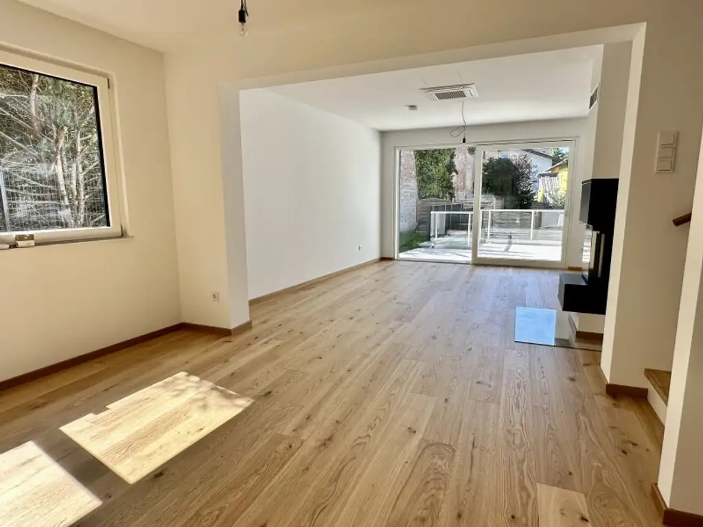 Großzügige Doppelhaushälfte - 5 Zimmer - 2 Bäder - Alte Donau - U1 - U2 - Provisionsfrei für den Käufer!